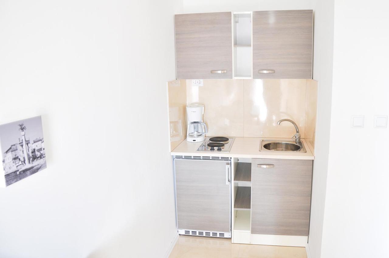 Short Street Apartments Kaštela Extérieur photo